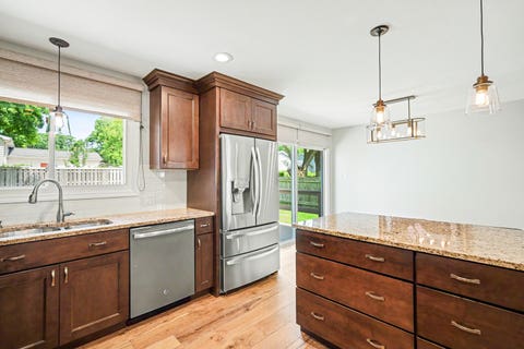 Tiny photo for 1967 NOTTINGHAM Lane, Wheaton, IL 60189 (MLS # 12673609)