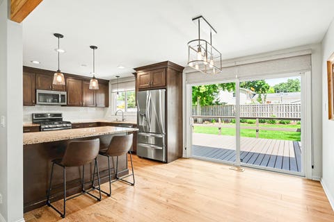 Tiny photo for 1967 NOTTINGHAM Lane, Wheaton, IL 60189 (MLS # 12673609)