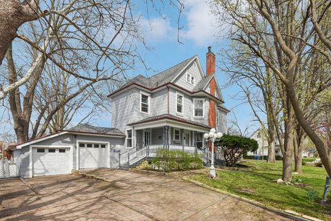 Tiny photo for 1003 N Chicago Street, Pontiac, IL 61764 (MLS # 12634711)