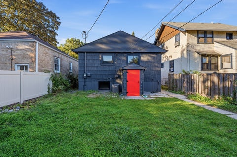 Tiny photo for 1622 Dempster Street, Evanston, IL 60202 (MLS # 12770600)