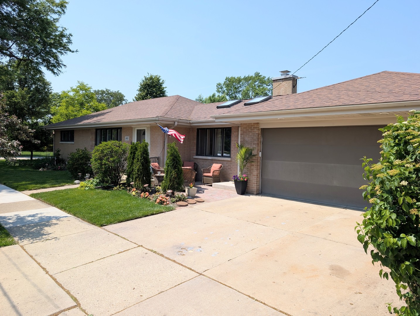 301 N Redfield Court