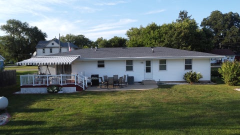Tiny photo for 406 E Chestnut Street, Hoopeston, IL 60942 (MLS # 12752013)