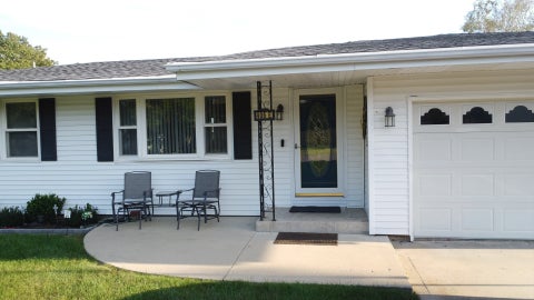 Tiny photo for 406 E Chestnut Street, Hoopeston, IL 60942 (MLS # 12752013)
