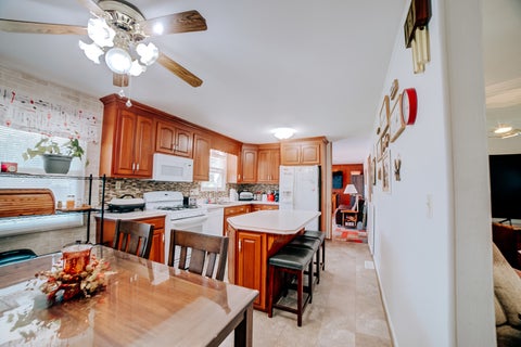 Tiny photo for 406 E Chestnut Street, Hoopeston, IL 60942 (MLS # 12752013)