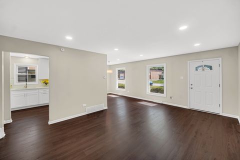 Tiny photo for 14112 S Hoxie Avenue, Burnham, IL 60633 (MLS # 12474162)