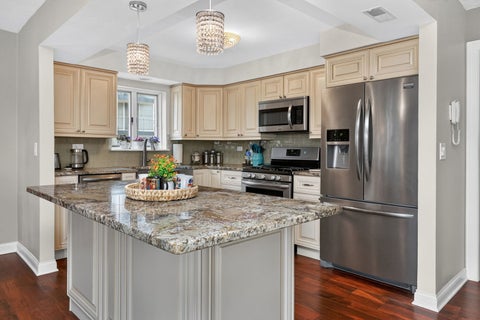 Photo of 1470 JEFFERSON Street #308, Des Plaines, IL 60016 (MLS # 12769270)