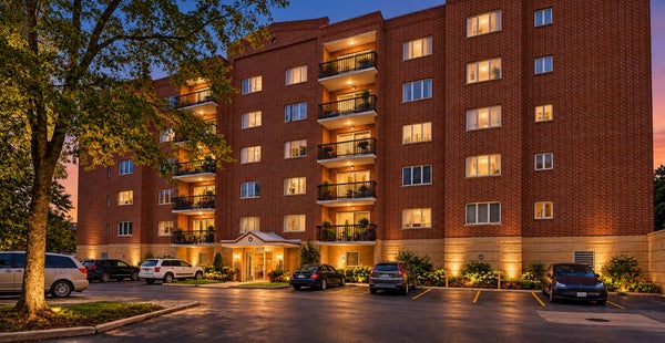 1470 JEFFERSON ST APT 308, DES PLAINES, IL 60016 - Image 13f2239656d55d93f2b613c54ce8d741/846630124