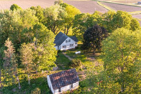 Tiny photo for 30624 Gils Road, Minier, IL 61759 (MLS # 12651841)