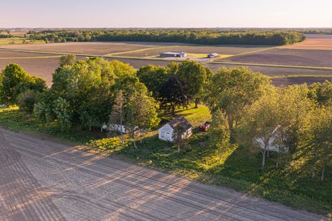 Tiny photo for 30624 Gils Road, Minier, IL 61759 (MLS # 12651841)