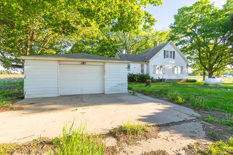 Tiny photo for 30624 Gils Road, Minier, IL 61759 (MLS # 12651841)