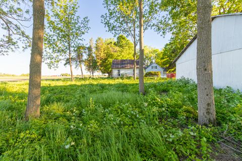 Tiny photo for 30624 Gils Road, Minier, IL 61759 (MLS # 12651841)