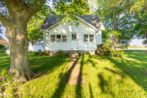 Tiny photo for 30624 Gils Road, Minier, IL 61759 (MLS # 12651841)