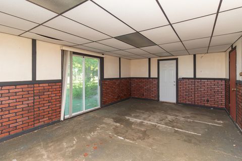 Tiny photo for 30624 Gils Road, Minier, IL 61759 (MLS # 12651841)