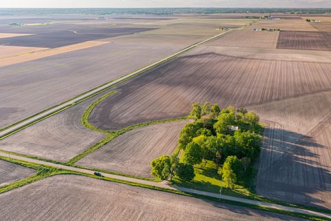 Tiny photo for 30624 Gils Road, Minier, IL 61759 (MLS # 12651841)