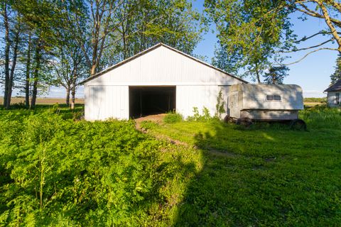 Tiny photo for 30624 Gils Road, Minier, IL 61759 (MLS # 12651841)