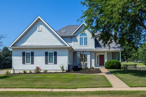Photo of 1209 IOWA Drive, Leclaire, IA 52753 (MLS # 12719320)