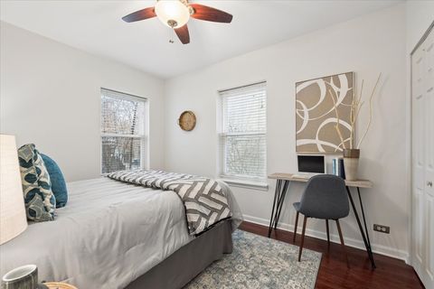 Tiny photo for 1419 W Catalpa Avenue #1N, Chicago, IL 60640 (MLS # 12586608)