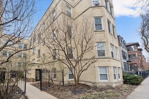 Tiny photo for 1419 W Catalpa Avenue #1N, Chicago, IL 60640 (MLS # 12586608)