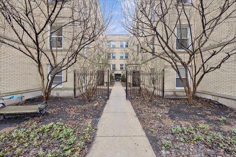 Photo of 1419 W Catalpa Avenue #1N, Chicago, IL 60640 (MLS # 12586608)