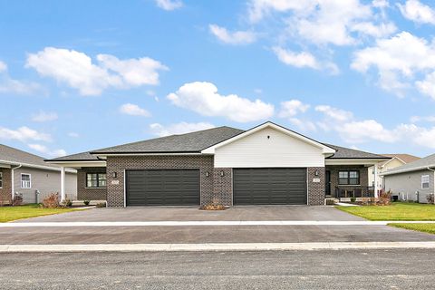 2037 isabella Lane Minooka IL 60447