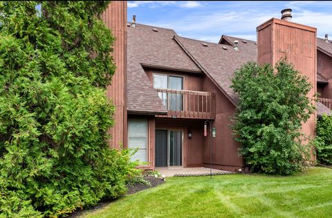 Tiny photo for 5051 Woodlake Drive, Loves Park, IL 61111 (MLS # 12544089)