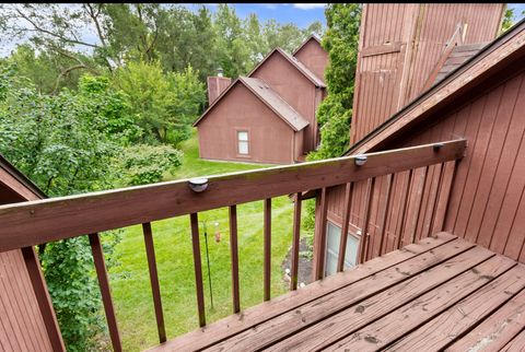 Tiny photo for 5051 Woodlake Drive, Loves Park, IL 61111 (MLS # 12544089)