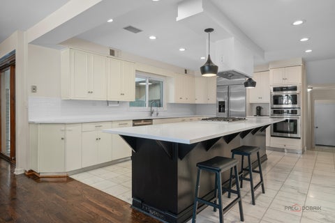 Tiny photo for 2432 Federal Court, Long Grove, IL 60047 (MLS # 12749688)