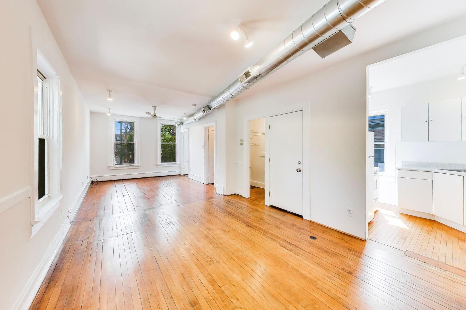 812 W 19th Street 2F
