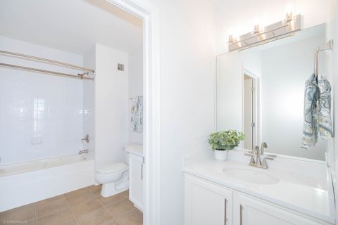 Tiny photo for 645 N KINGSBURY Street #2109, Chicago, IL 60654 (MLS # 12536024)