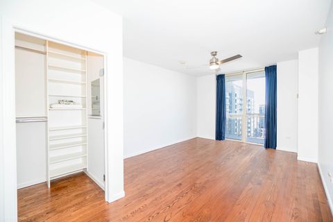 Tiny photo for 645 N KINGSBURY Street #2109, Chicago, IL 60654 (MLS # 12536024)