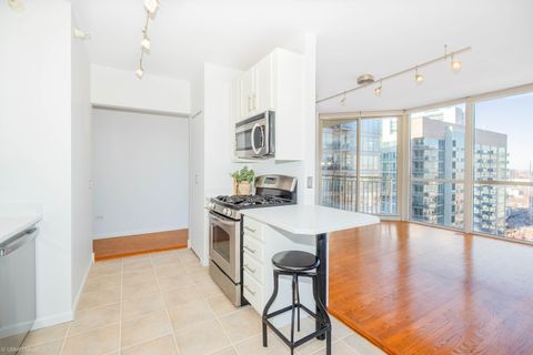 Tiny photo for 645 N KINGSBURY Street #2109, Chicago, IL 60654 (MLS # 12536024)
