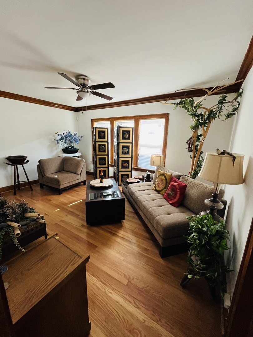 5133 W Wrightwood Avenue 2