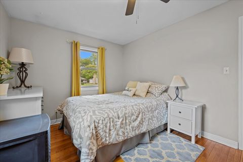 Tiny photo for 231 Evergreen Drive, Batavia, IL 60510 (MLS # 12489613)
