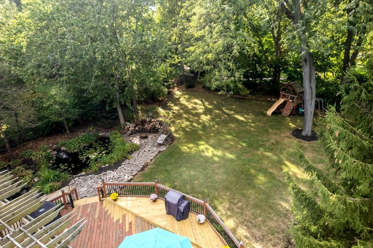 Batavia, Illinois 60510, United States, 3 Bedrooms Bedrooms, ,2 BathroomsBathrooms,Residential,Active,228999