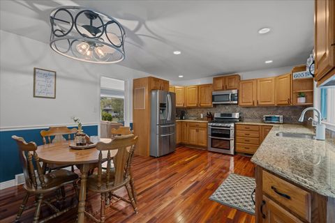 Tiny photo for 231 Evergreen Drive, Batavia, IL 60510 (MLS # 12489613)