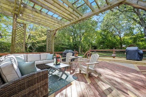 Tiny photo for 231 Evergreen Drive, Batavia, IL 60510 (MLS # 12489613)