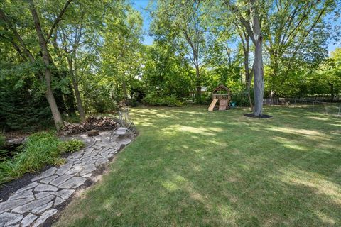 Tiny photo for 231 Evergreen Drive, Batavia, IL 60510 (MLS # 12489613)