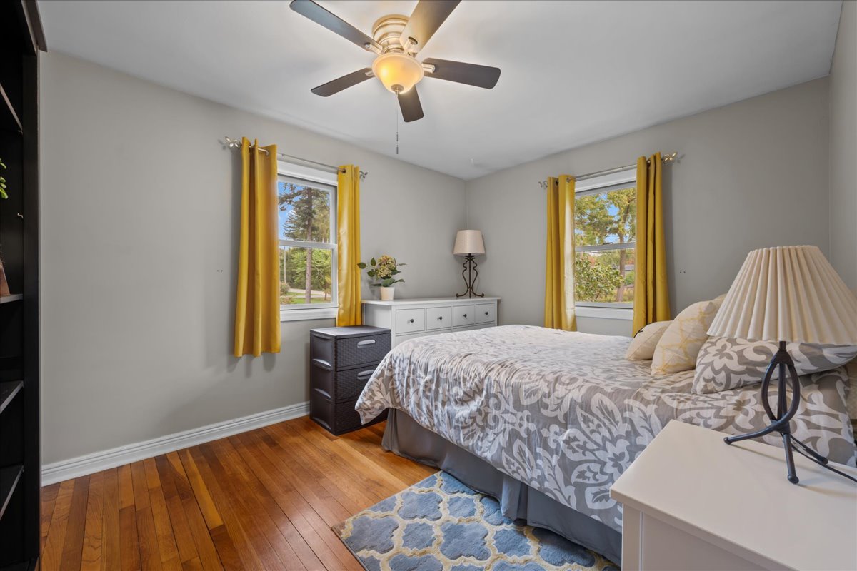 Batavia, Illinois 60510, United States, 3 Bedrooms Bedrooms, ,2 BathroomsBathrooms,Residential,Active,228999