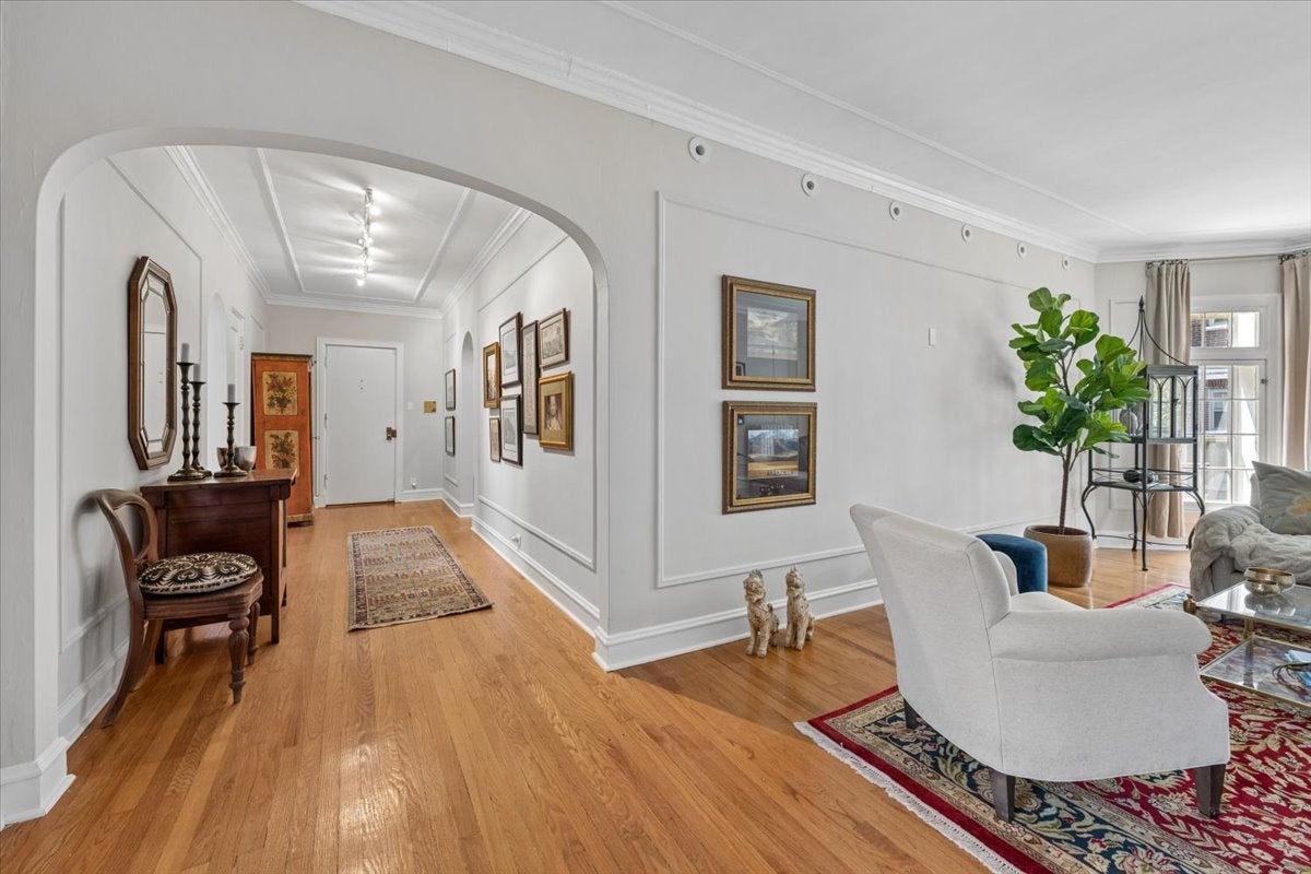 486 Sheridan Road 2