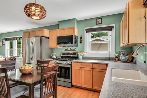 Tiny photo for 732 Rogers Road, Gurnee, IL 60031 (MLS # 12468065)
