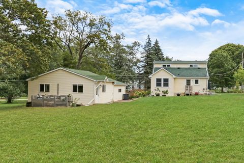 Tiny photo for 732 Rogers Road, Gurnee, IL 60031 (MLS # 12468065)