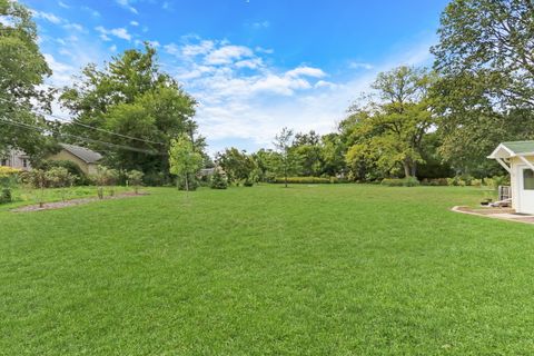 Tiny photo for 732 Rogers Road, Gurnee, IL 60031 (MLS # 12468065)