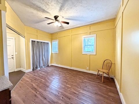 Tiny photo for 614 N Springer Street, Carbondale, IL 62901 (MLS # 12608353)