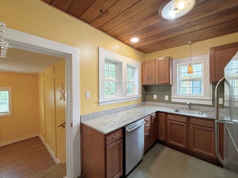 Tiny photo for 614 N Springer Street, Carbondale, IL 62901 (MLS # 12608353)