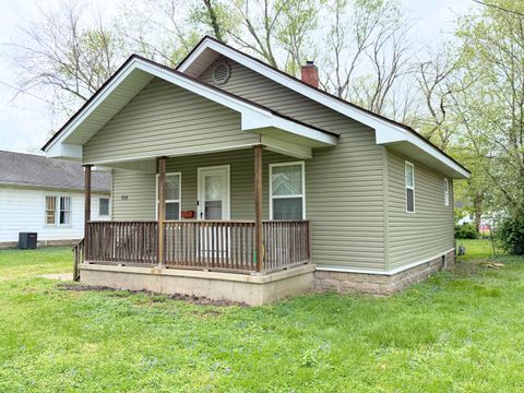 Tiny photo for 614 N Springer Street, Carbondale, IL 62901 (MLS # 12608353)
