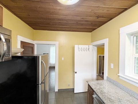 Tiny photo for 614 N Springer Street, Carbondale, IL 62901 (MLS # 12608353)