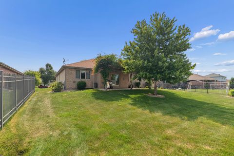 Tiny photo for 2310 Bluestone Bay Drive, New Lenox, IL 60451 (MLS # 12703463)