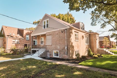 Tiny photo for 9156 S Colfax Avenue, Chicago, IL 60617 (MLS # 12481311)