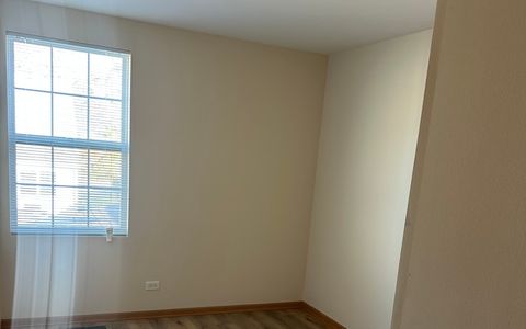 Tiny photo for 990 Celebration Drive, Aurora, IL 60504 (MLS # 12509557)