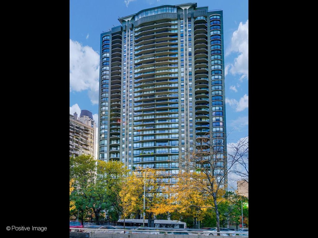 listing image 0